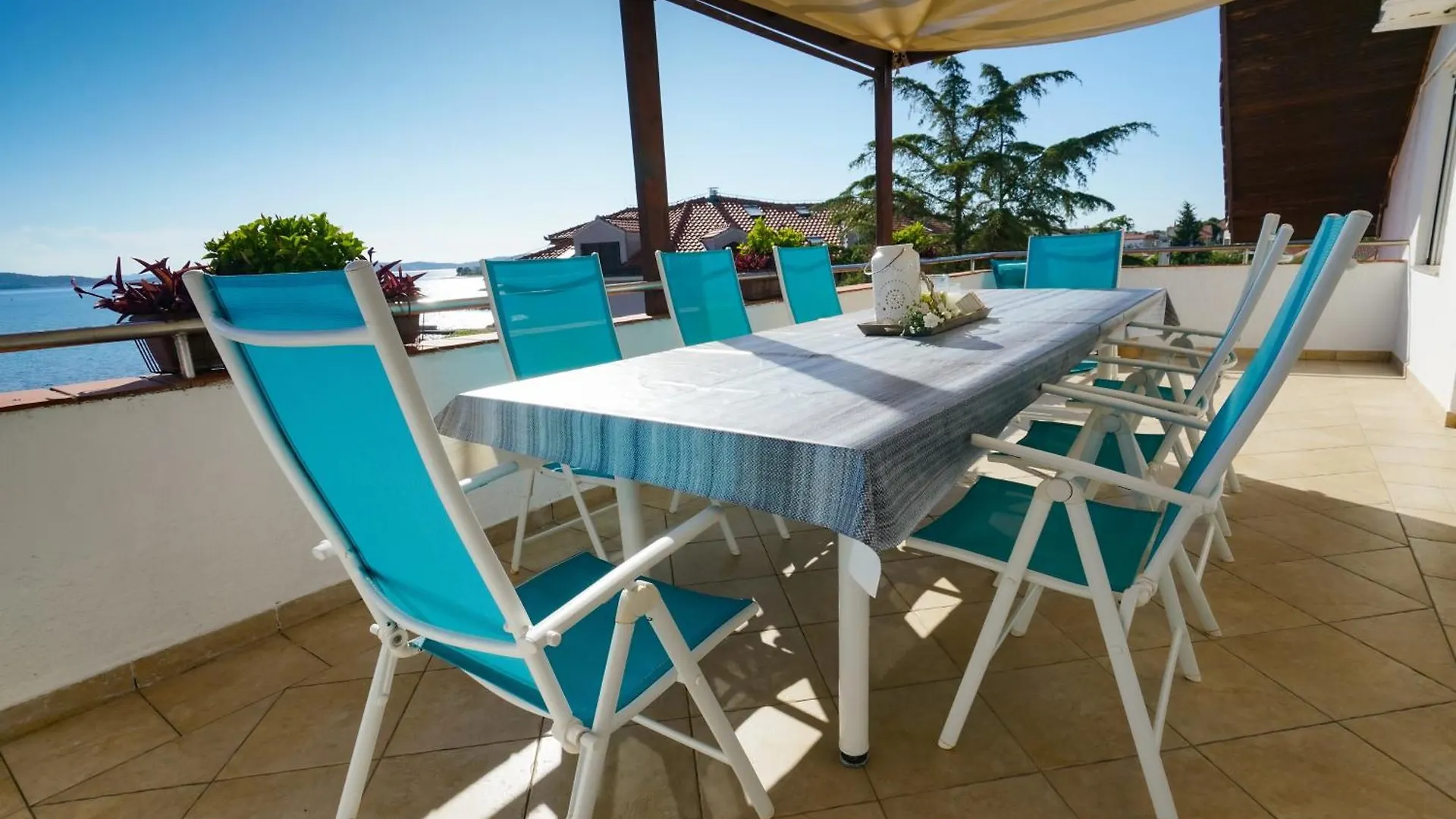 بيت ضيافة Big Apartment With Sea View Ero Sukošan