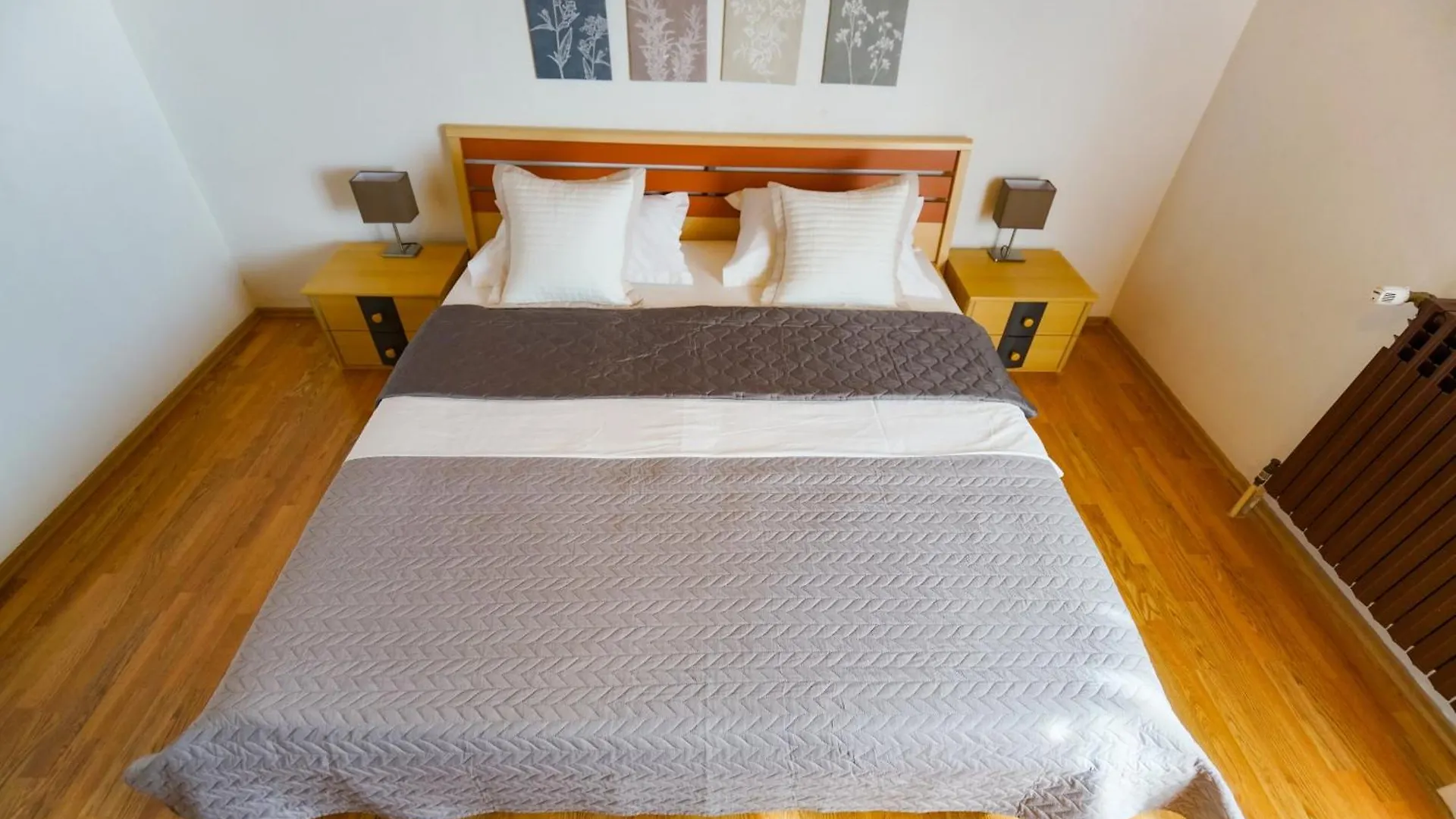 Big Apartment With Sea View Ero Sukošan
