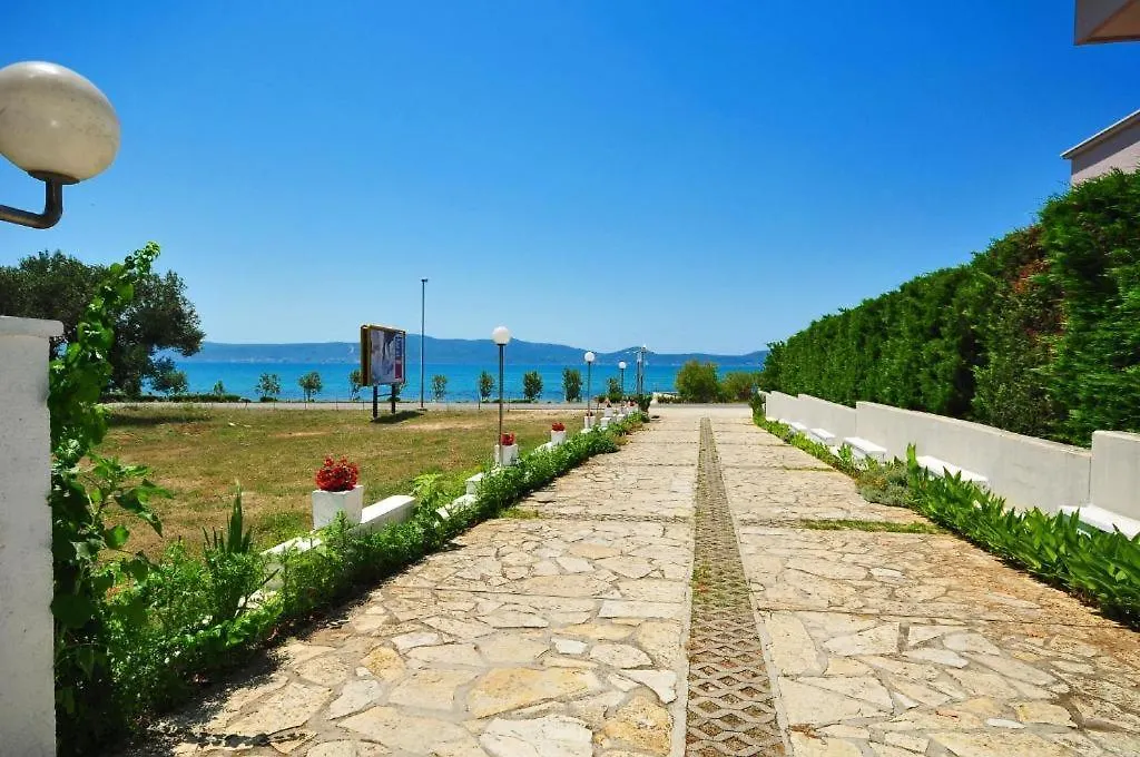 Big Apartment With Sea View Ero Sukošan